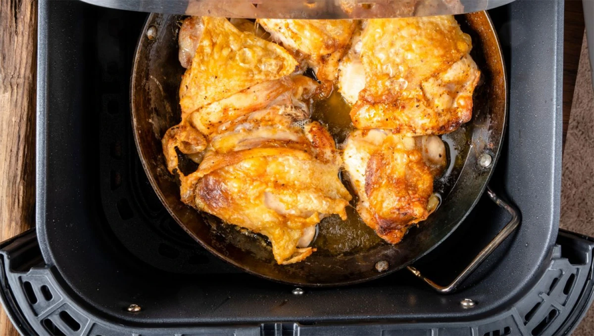 SABROSO. Las patas y alitas de pollo son alimentos que se cocinan a la perfección en una freidora de aire.