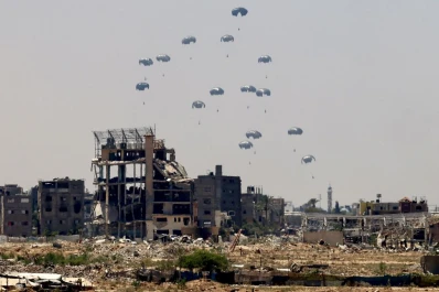 Alerta en Gaza: cinco países lanzan ayuda humanitaria, mientras crece la hambruna