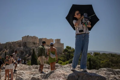 El turismo excesivo desvela a los habitantes de Atenas