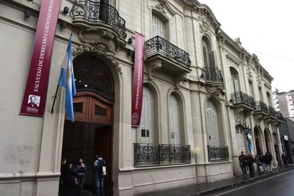 Derecho de la UNT integra la IA a su oferta académica con dos nuevas diplomaturas