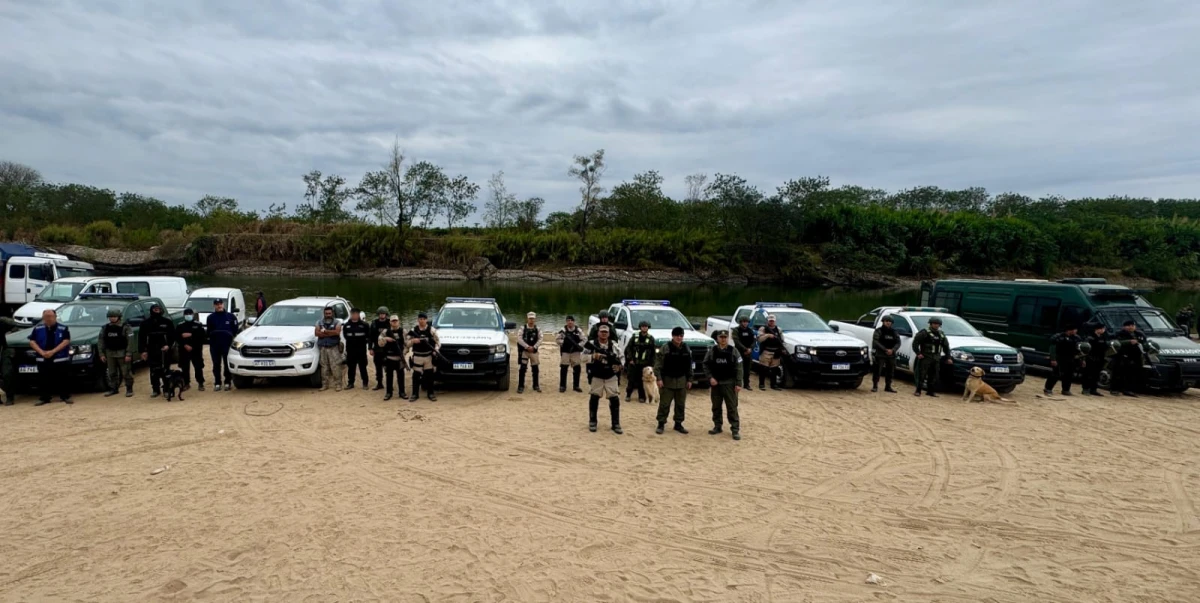 Contrabando millonario en la Finca Karina: detuvieron a una mujer policía durante un allanamiento