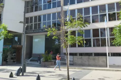 Concepción: condenaron a dos motochorros por un violento robo cometido con un cuchillo