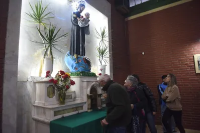 San Cayetano siempre cumple: cientos de tucumanos le piden pan, trabajo y salud en su día