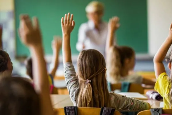 Bono Logro Escolar 2025: ¿cuánto dinero recibirán los alumnos con buen rendimiento en Chile?