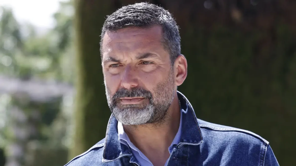 Jaume Anglada, cantante y amigo íntimo del rey Felipe VI, en estado crítico tras un grave accidente en Palma de Mallorca