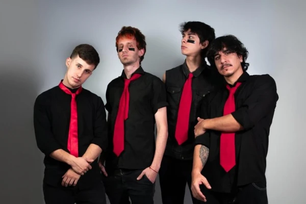 La fiesta de los 90 regresa con la banda MTV Hitz