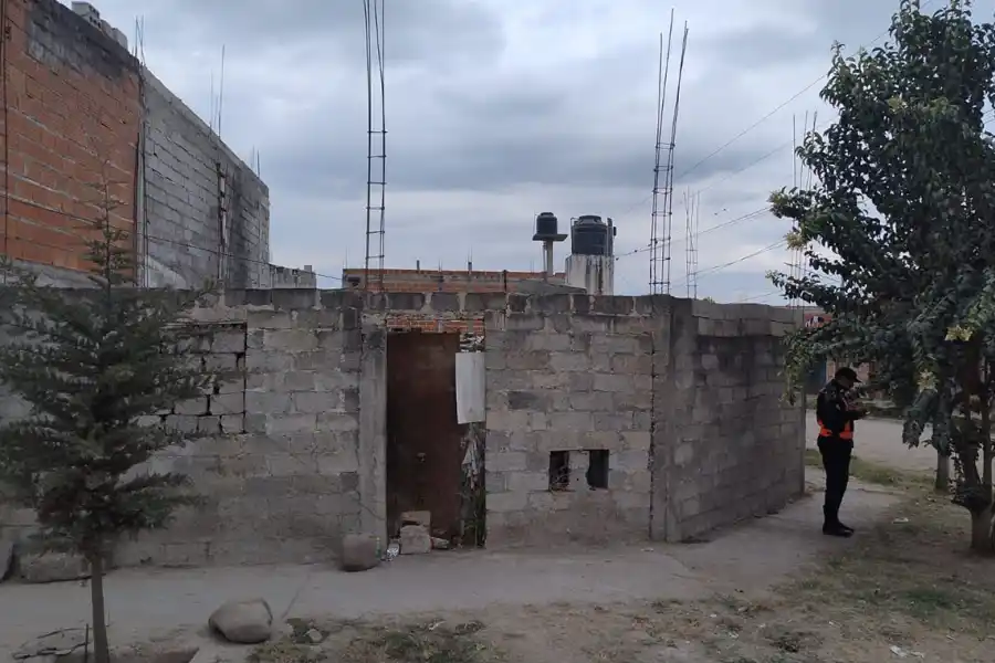 ESCENA DEL CRIMEN. Matías Jurado vivía en una casa en el barrio Alto Comedero donde habría llevado, asesinado y descuartizado a las víctimas.