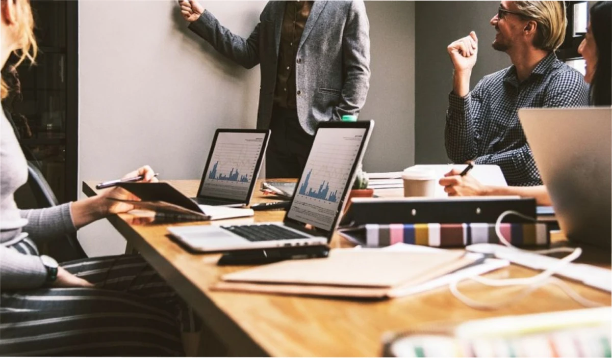 Este tipo de jornada laboral podría estar afectando a tu memoria.