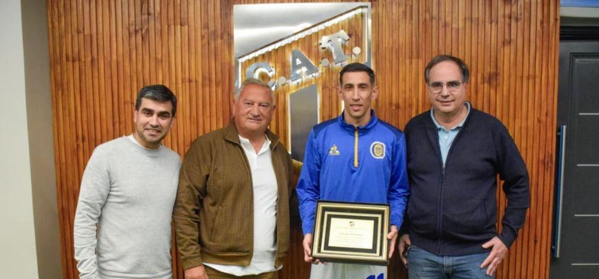 Atlético Tucumán homenajeó a Di María en la previa al partido frente a Rosario Central