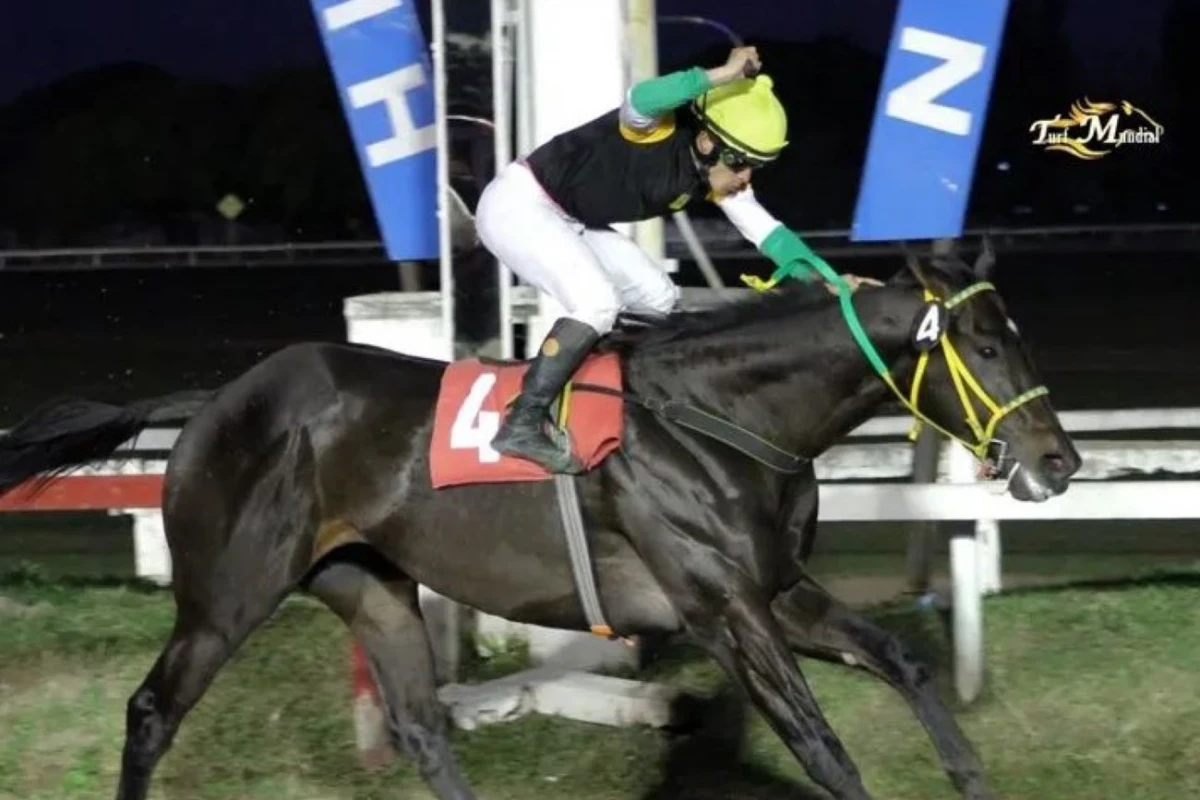 CONTUNDENTE. Standartd, que contó con la acertada conducción de José Vizcarra, consiguió una gran victoria.