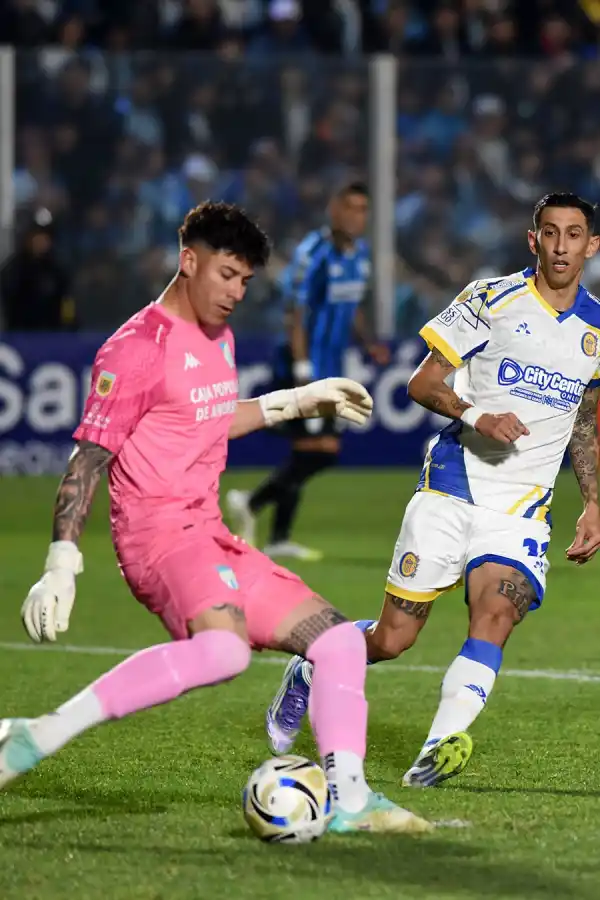 El Monumental José Fierro se rindió ante los pies de Ángel Di María