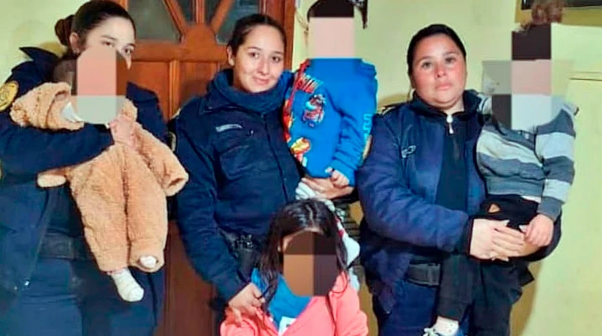 Entre Ríos: rescataron a cuatro hermanitos que estaban solos, sin comida y en estado de abandono en su casa