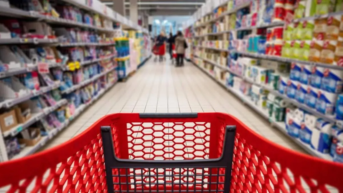 ¡Atención! Así funcionarán los malls y supermercados por el feriado de este viernes 15 de agosto