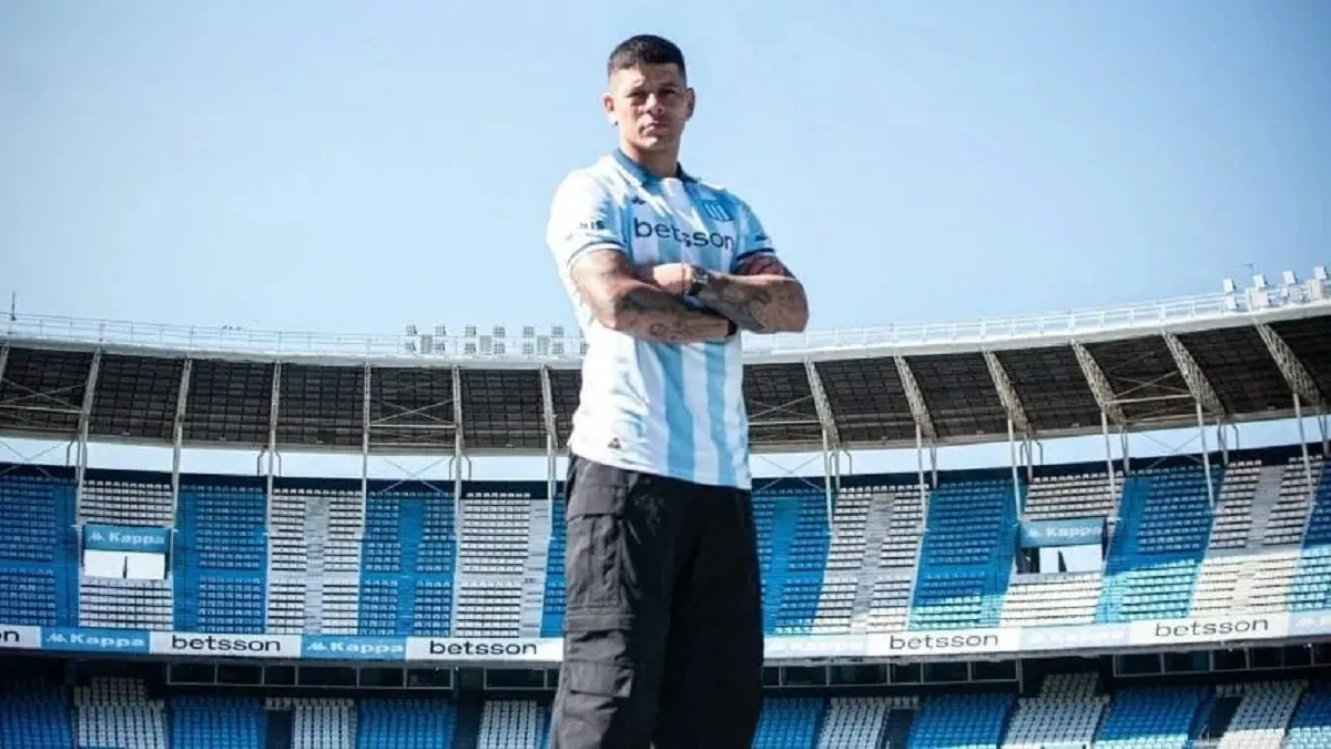 La insólita presentación de Marcos Rojo en Racing