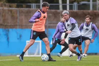 Racing visita a Peñarol en Montevideo con el objetivo firme de avanzar en la Copa Libertadores