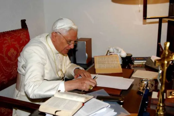 Revelan una carta inédita de Benedicto XVI donde desmiente rumores sobre su renuncia