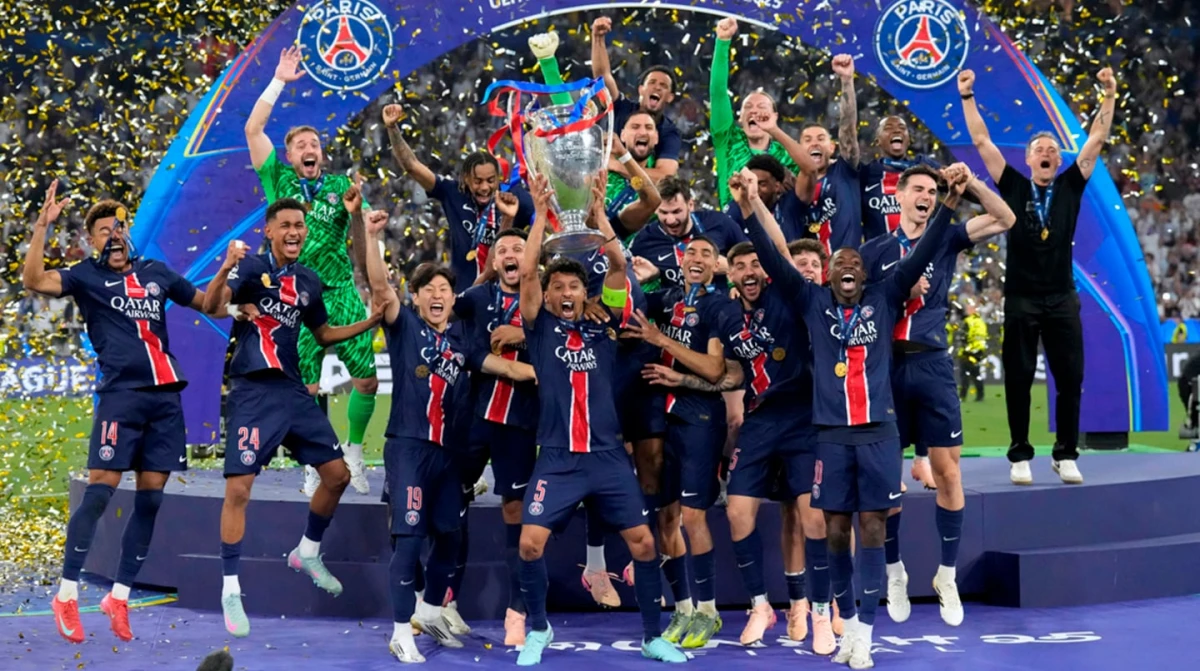 Explotó la interna en el PSG: una de las figuras del equipo anunció que no seguirá en el club