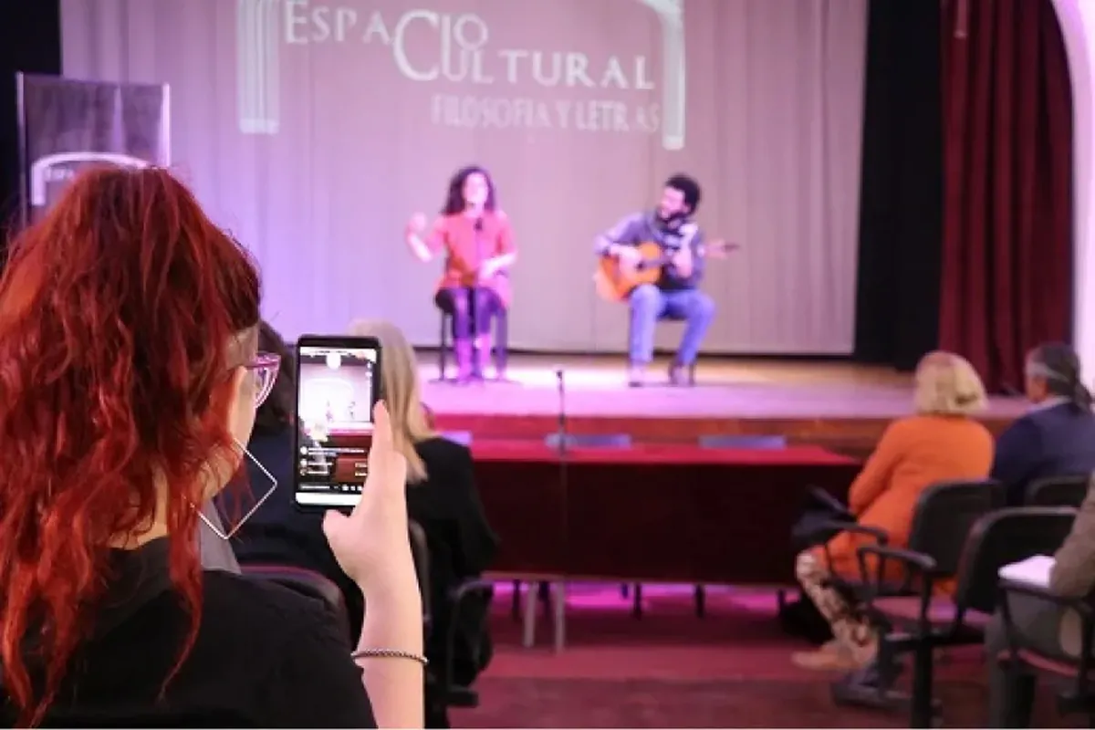 TALLERES. El Espacio Cultural de Filosofía y Letras, y el Ente Cultural de Tucumán lanzaron talleres de guitarra y danzas folklóricas a la comunidad.