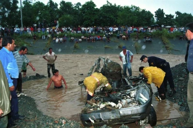 Recuerdos fotográficos: 1999. Cuando el torrente se cobró una vida en el Canal Sur