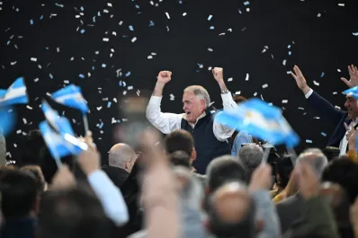 Jaldo impone su estrategia: cómo una sorpresa de último minuto unificó al peronismo