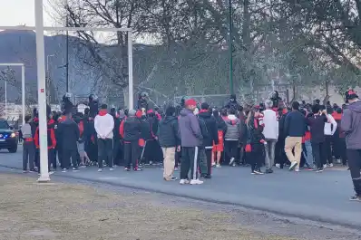Disturbios en la previa del partido entre Newell’s y Atlético Tucumán en Salta