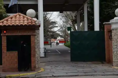 La cena de Milei y aliados, entre vetos y “Homo Argentum”