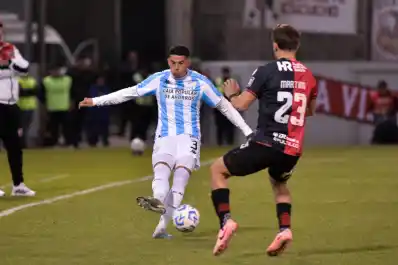Atlético Tucumán perdió 3-2 con Newells y quedó eliminado de la Copa Argentina