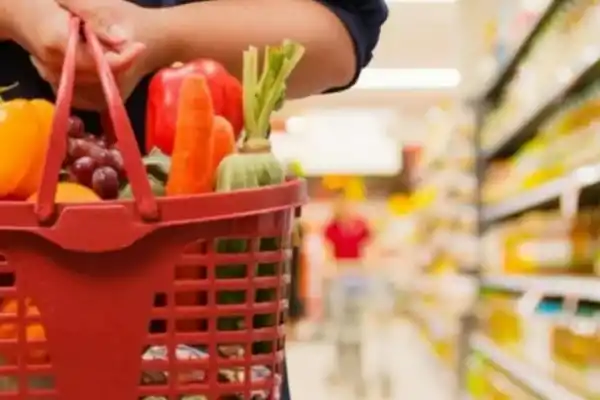 Canasta Básica: una familia de cuatro integrantes necesitó $ 1.149.353 en julio para no ser pobre