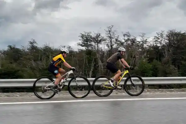Historias de bikers que cruzan el país para correr el Trasmontaña de mountain bike
