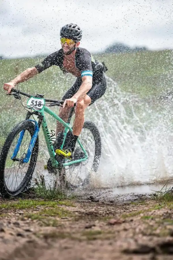 DEBUT. Juan Pablo Romero competirá por primera vez en el Rally Trasmontaña de mountain bike.
