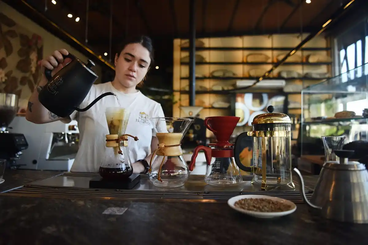 Café de especialidad: por qué está cambiando nuestra forma de consumirlo y qué hay detrás de un fenómeno que crece en Tucumán