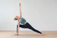 El entrenamiento que reduce un 25% el riesgo de caídas en adultos mayores