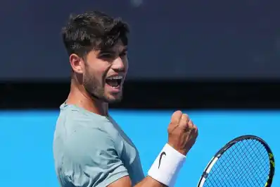 Carlos Alcaraz sobrevivió a un partidazo en Cincinnati y espera rival en las semifinales