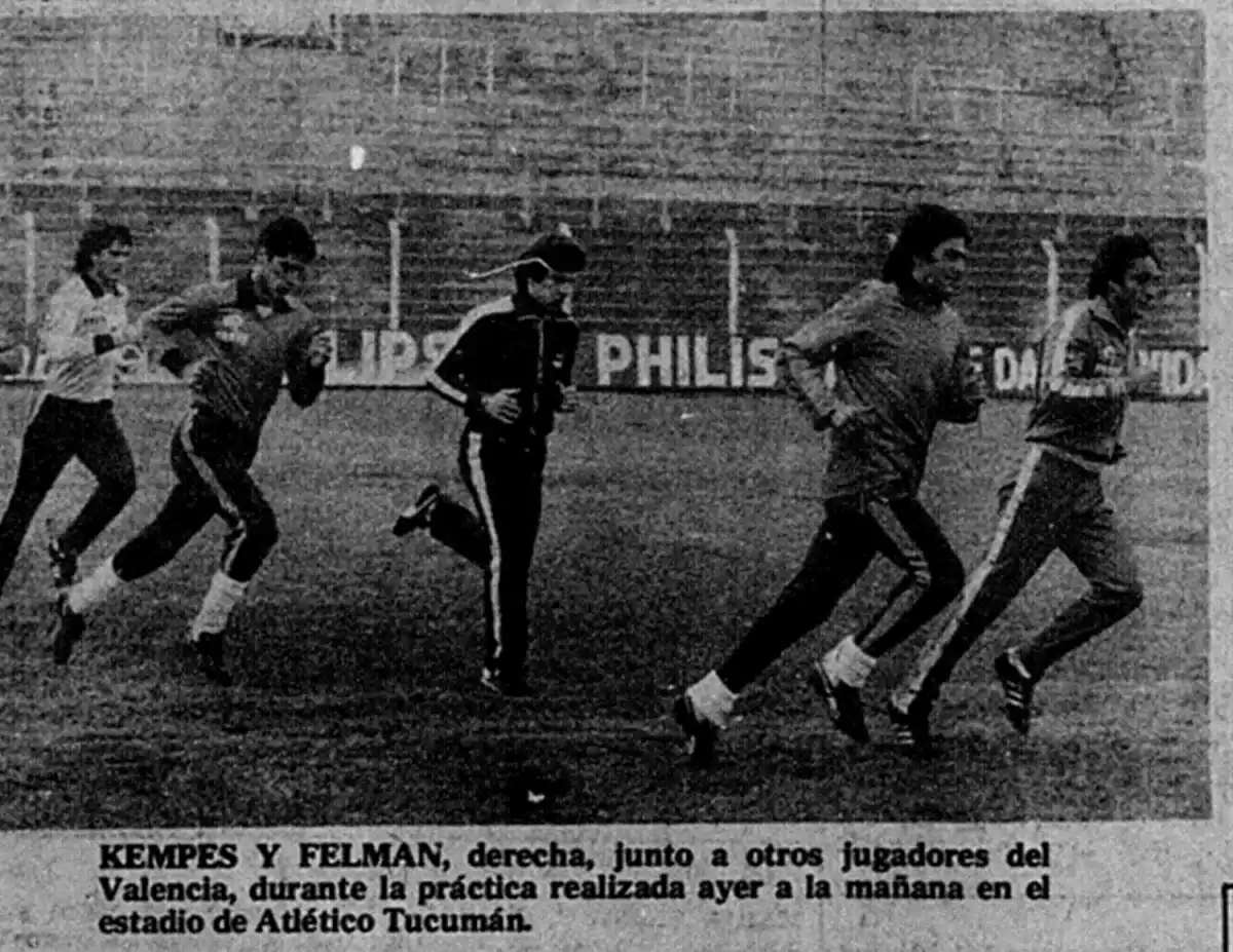 El día que Mario Alberto Kempes visitó el Hospital del Niño Jesús y dejó una postal conmovedora en Tucumán