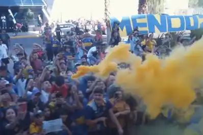 Boca viajó a Mendoza con Cavani y el regreso de Figal: el 11 que prepara Russo ante Independiente Rivadavia