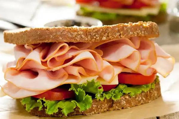 600x400_dos-ideas-panes-avena-sin-harinas-faciles-armar-para-preparar-sanguchitos-1098058-125628.webp