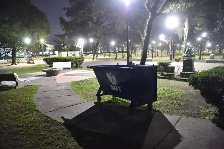 MÁS CONTENEDORES. Habrá 40 cestos de 1m³ para arrojar basura.