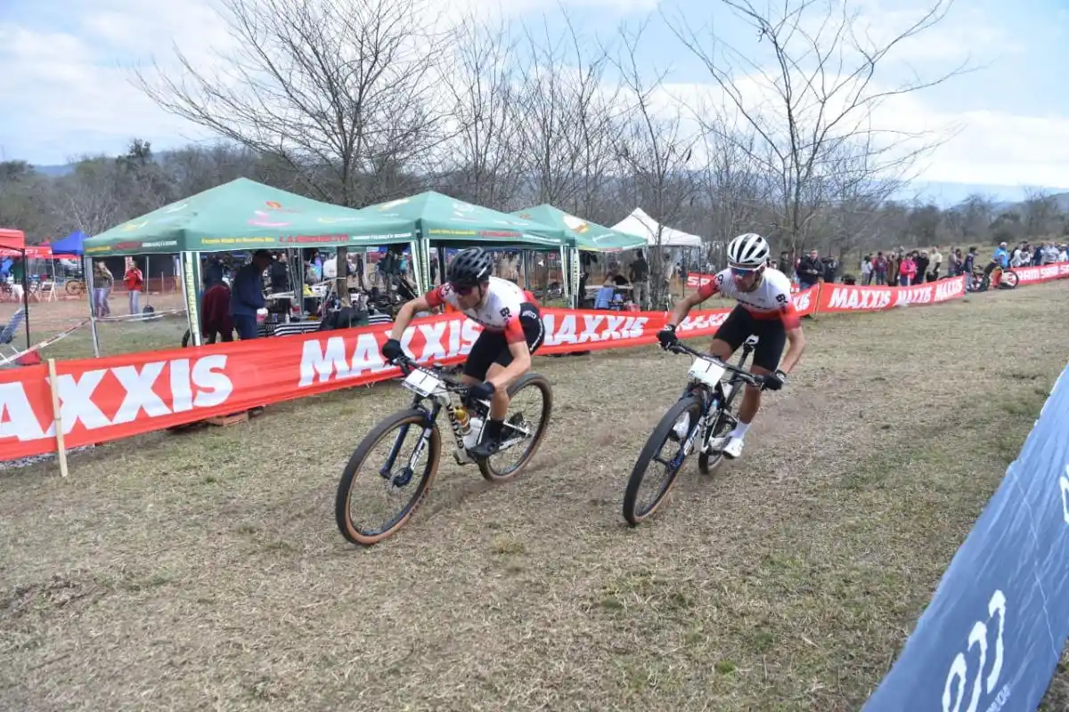 Ya largaron Álvaro Macías y Fernando Contrera