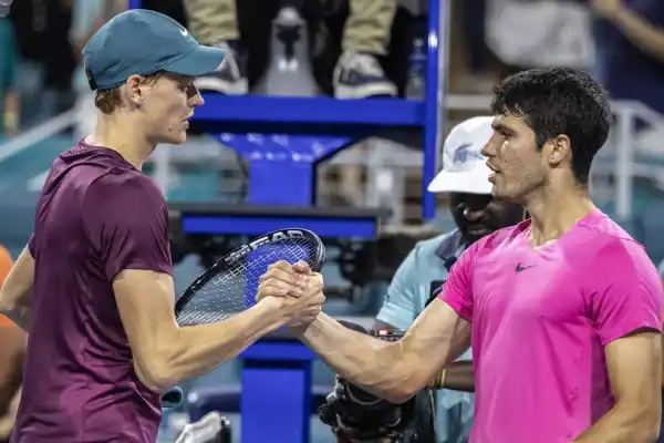Un mes después de Wimbledon, Carlos Alcaraz y Jannik Sinner se reencuentran en la final del Masters 1000 de Cincinnati