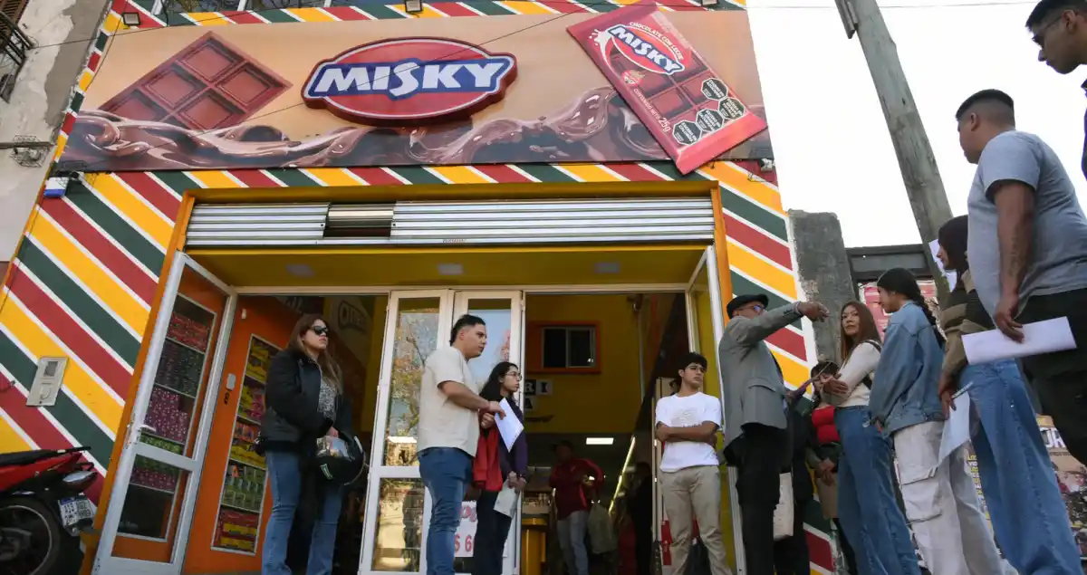 Dieciséis jóvenes tucumanos acceden a su primer empleo mediante un programa municipal de capacitación laboral