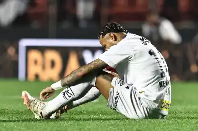 Santos, de Neymar, sufrió una histórica goleada y se hunde en la crisis