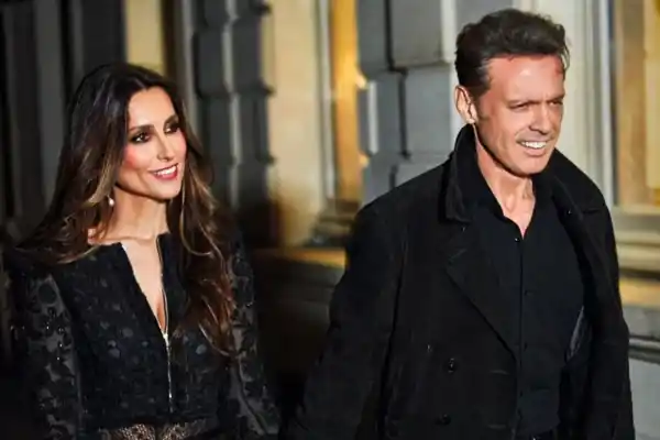 Dieta keto y descanso: así pasan sus vacaciones Paloma Cuevas y Luis Miguel en Marbella