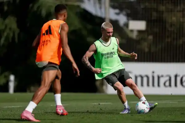 “Espíritu argentino” y zurda de lujo: Xabi Alonso llenó de elogios a Franco Mastantuono