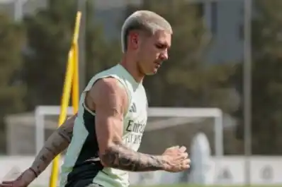 Valdano elogió a Mastantuono en su llegada al Real Madrid