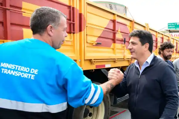 Sturzenegger habilita más peso en rutas abandonadas y pone en riesgo la vida de los argentinos