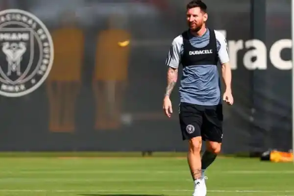 Messi se entrenó diferenciado y está en duda para el cruce de Inter con Tigres