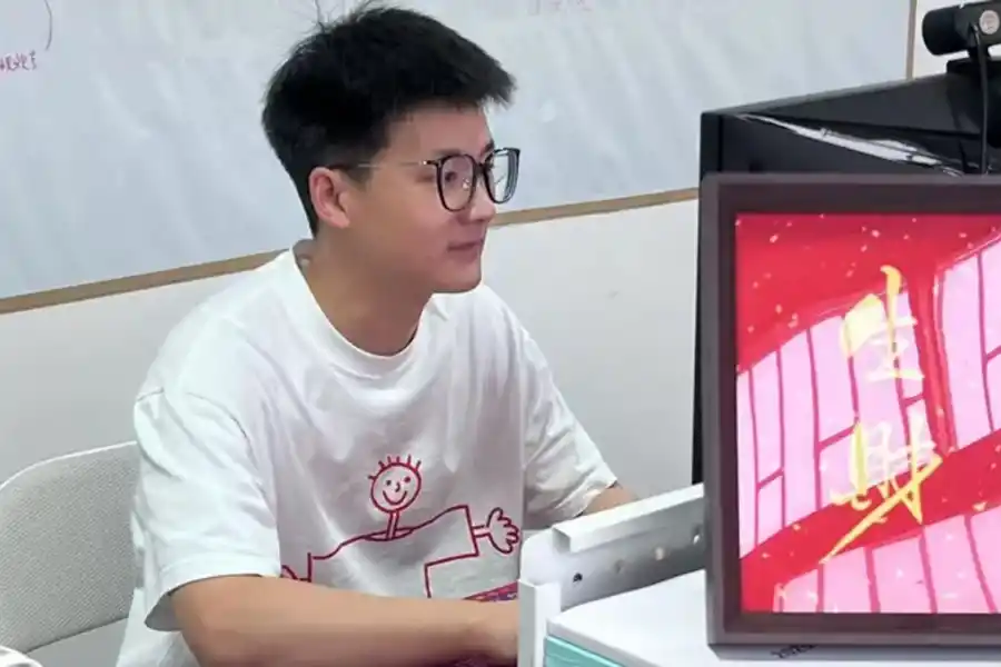 MUNDO LABORAL. Feiyu, el dueño de la empresa 