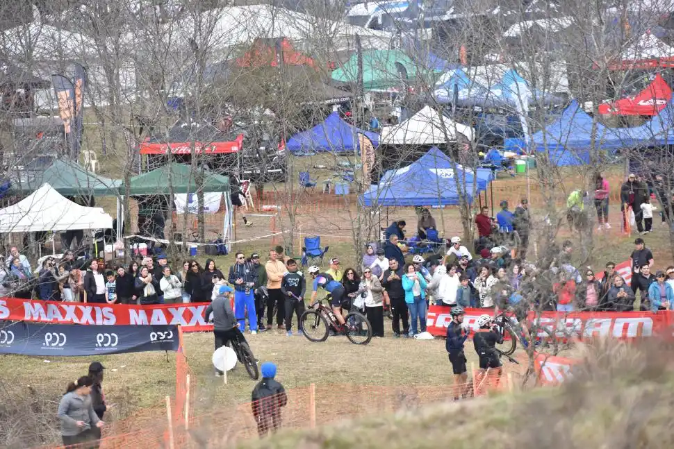 COMPETENCIA. El Trasmontaña 2025 reunió a 2.500 corredores; el 65%, de afuera de la provincia. 