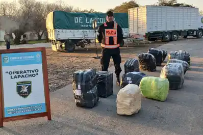 Ropa y frazadas secuestradas que se pudren: Jaldo le envió una nota a Milei