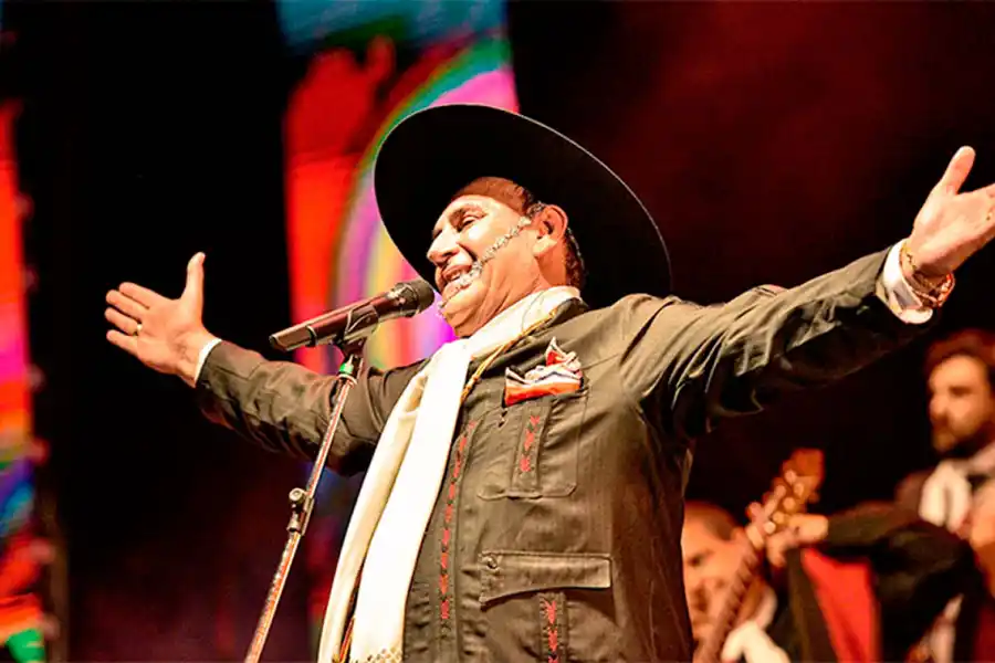 MÁS FOLKLORE. El Chaqueño Palavecino dirá presente el sábado 13 de septiembre en Tafí Viejo. / FESTIVAL NACIONAL DE LIMON